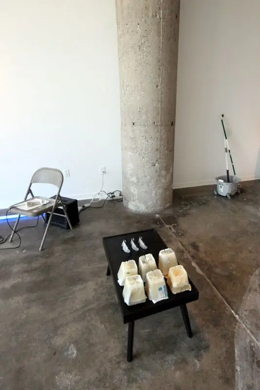 BRB/Total Id Pigs installation with vessels and objects