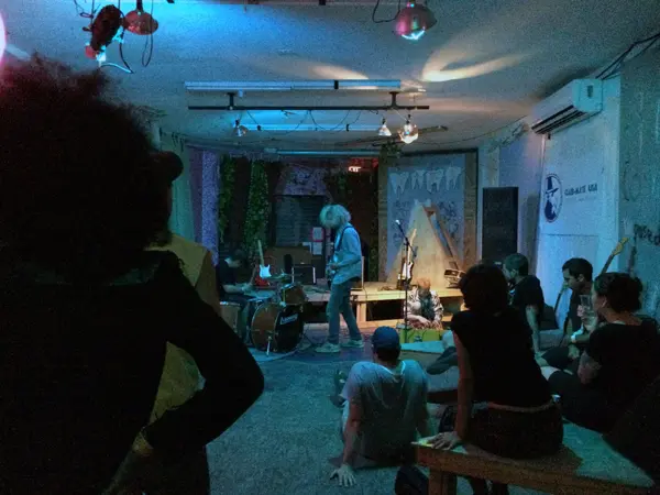 Audience and performers during Trade in Trade Up