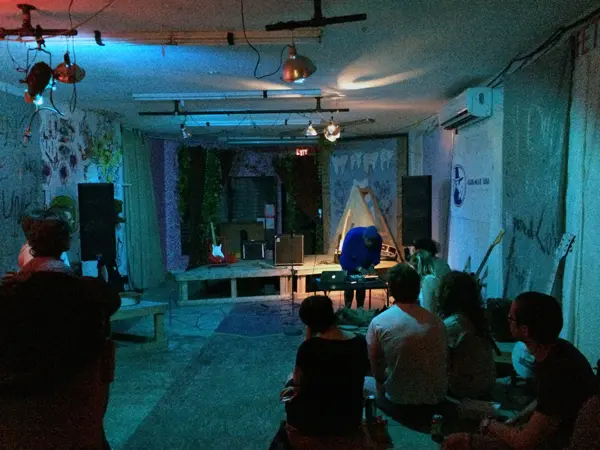 Live electronic performance during Trade in Trade Up